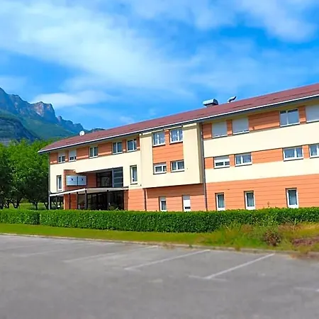 Hotel Express Grenoble-bernin 3*