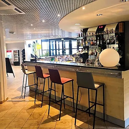 Express Grenoble-bernin Hotel 3*